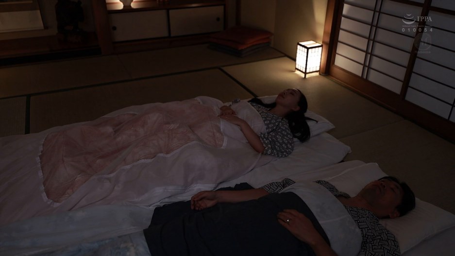 JUQ-704 Can't Even Tell My Wife That I Impregnated My Mother-in-law... -I Was On A Hot Spring Trip For 1 Night And 2 Days, And I Lost Myself And Cum Inside Me. - Miki Mihama